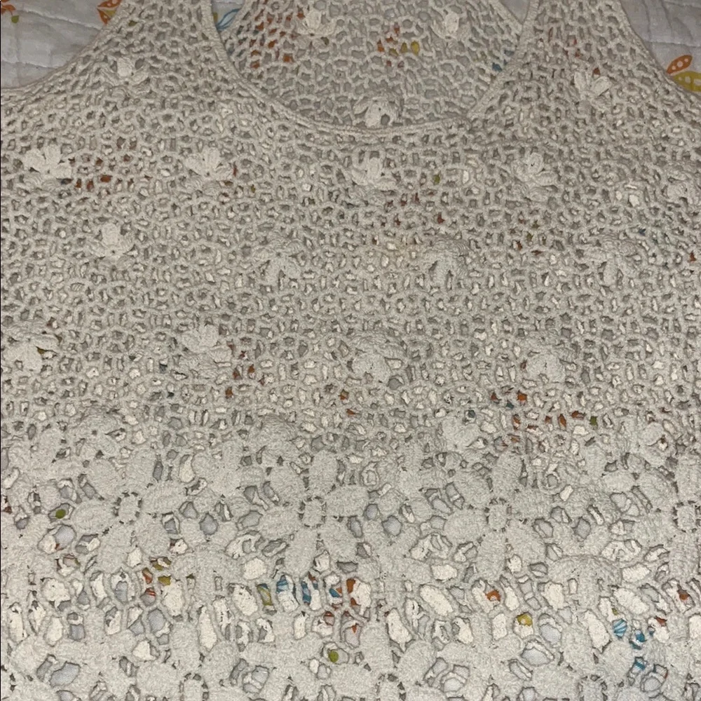 FANG Cream Cropped Asymmetrical Tank Top - Picture 3 of 8